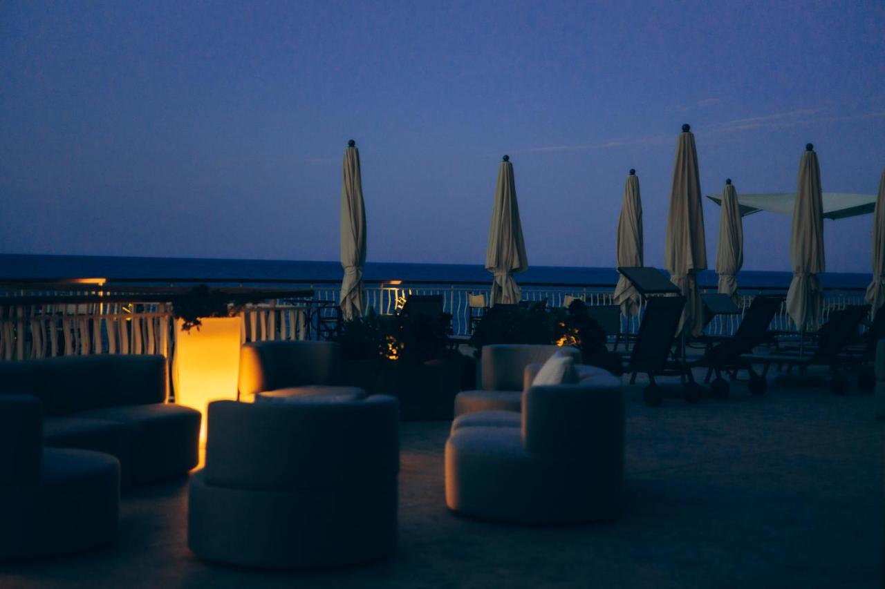 Hotel Arc En Ciel 디아노마리나 외부 사진