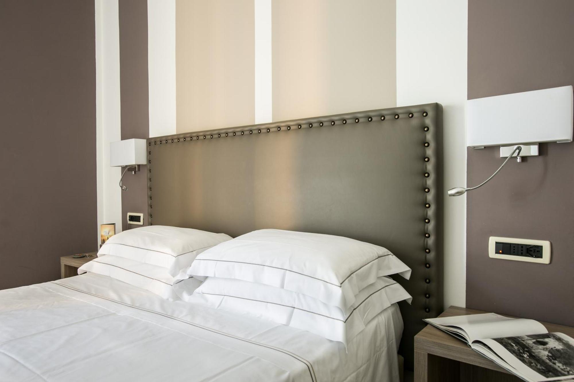Hotel Arc En Ciel 디아노마리나 외부 사진